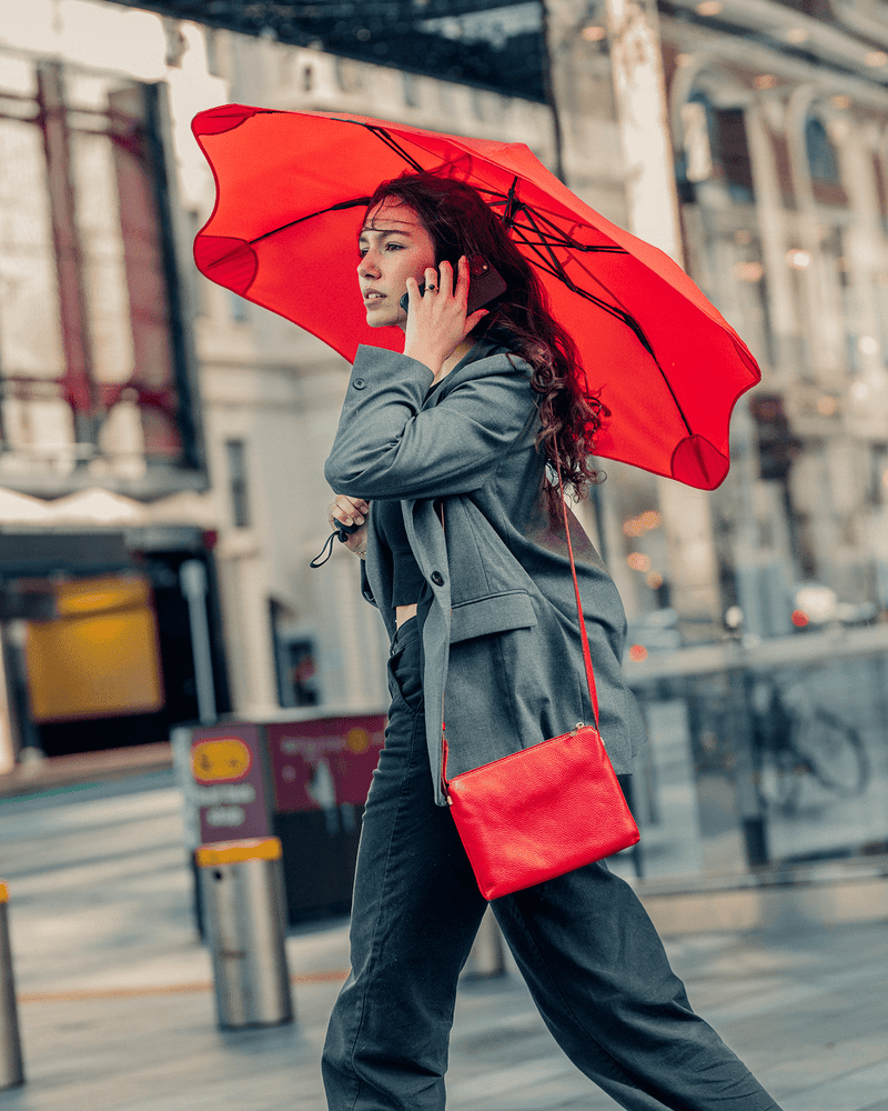 BLUNT Metro Umbrella RED - Henry Bucks