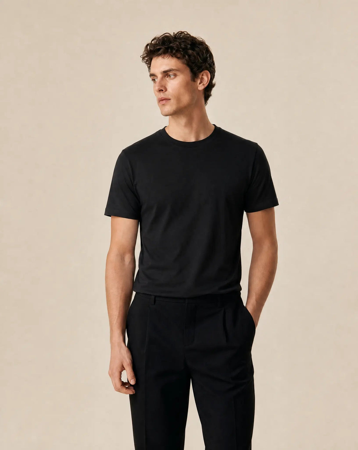 MCKINNON & CO Hamilton Cotton Short Sleeve T-Shirt BLACK - Henry Bucks