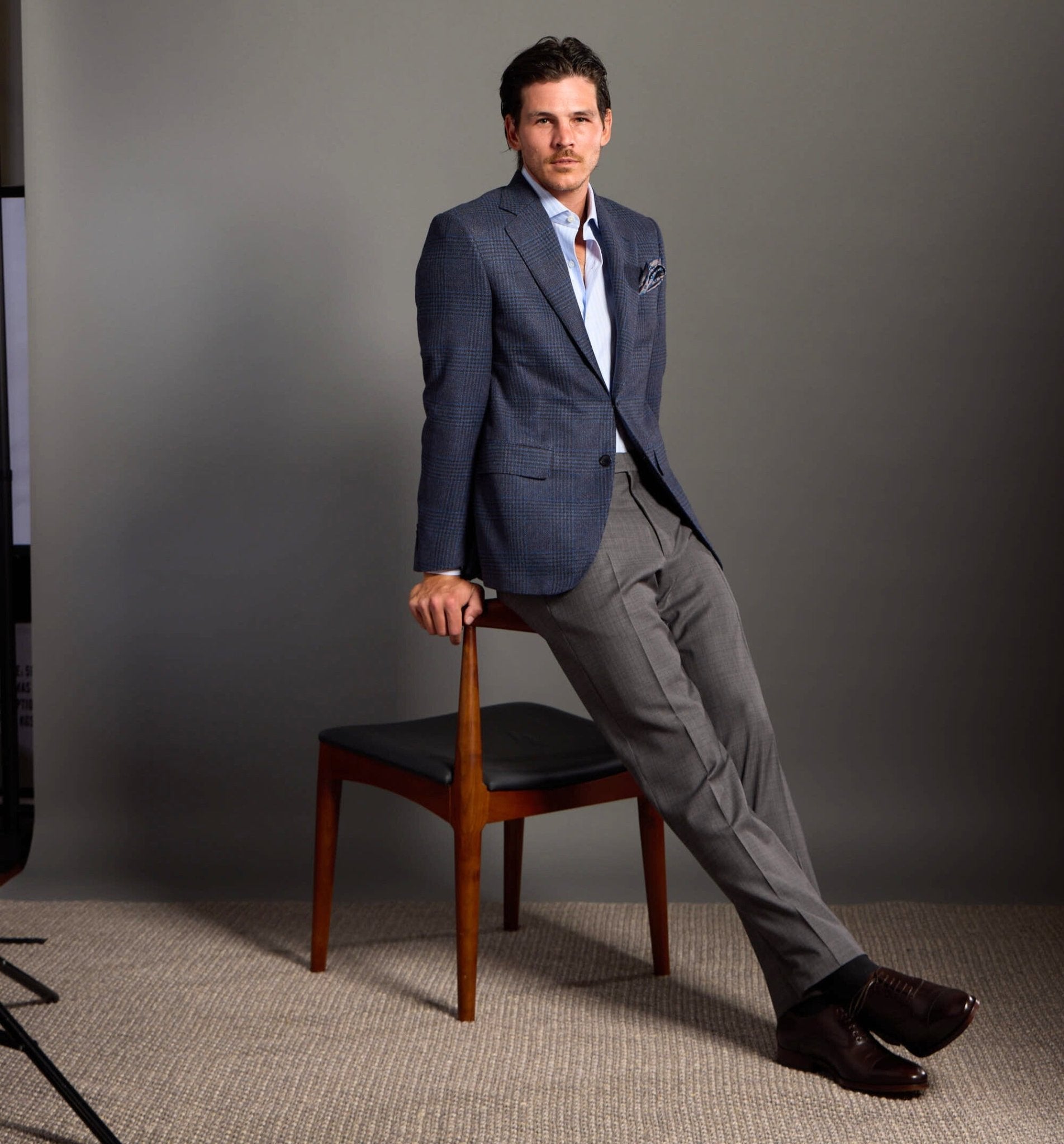 What Shoes to Wear with a Suit: Style Tips for Every Occasion - Henry Bucks