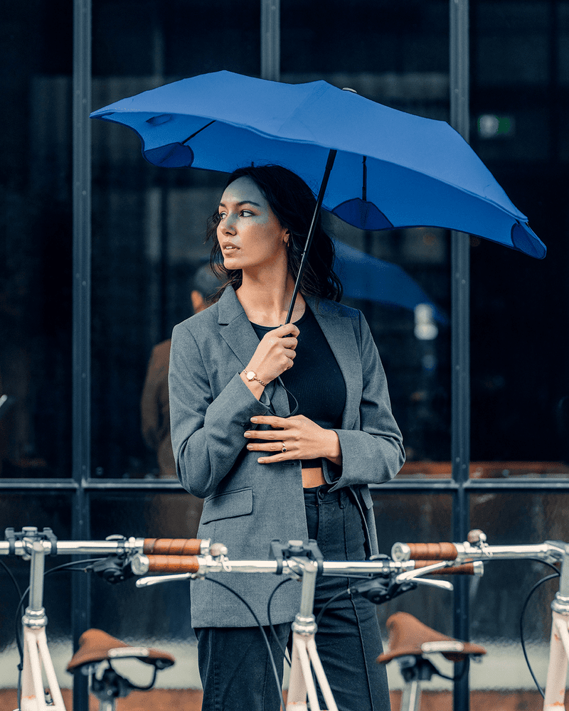 BLUNT Metro Umbrella BLUE - Henry Bucks