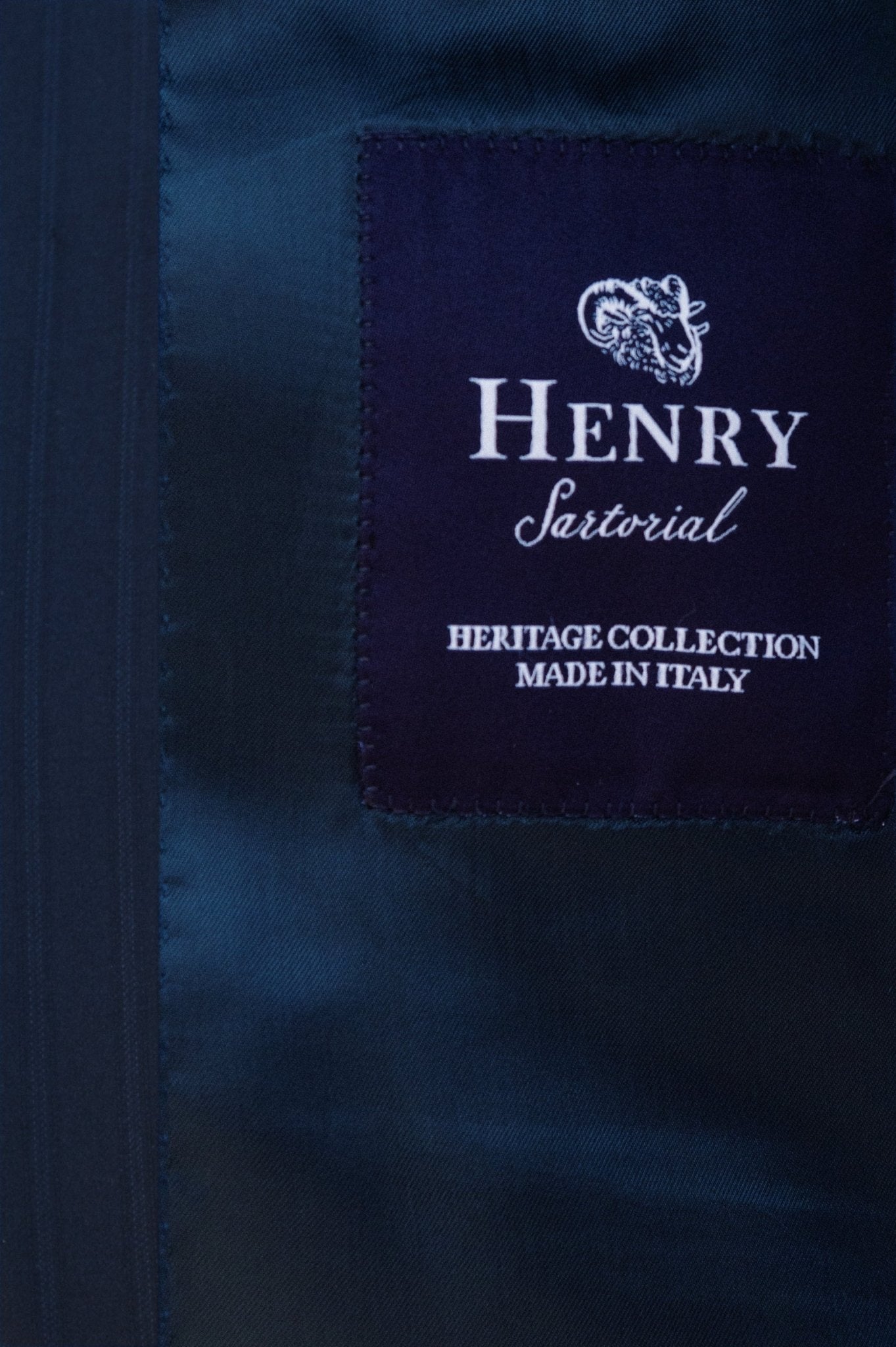 HENRY SARTORIAL HERITAGE Zegna 15Milmil™ Self Stripe Suit NAVY REG - Henry BucksSuits23AW230013 - NAVY - R - 48