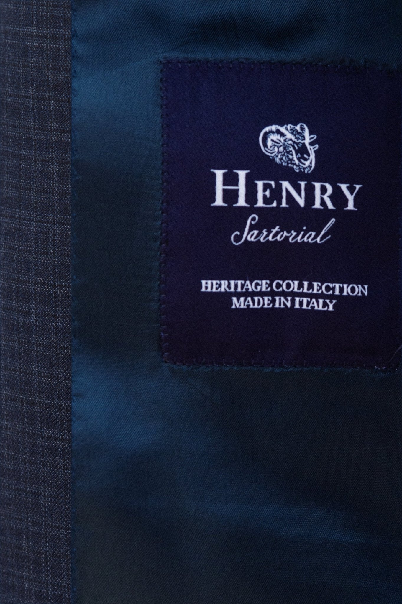 HENRY SARTORIAL HERITAGE Zegna High Performance™ Plain Suit DARK NAVY REG - Henry BucksSuits23AW230009 - DKNV - R - 48