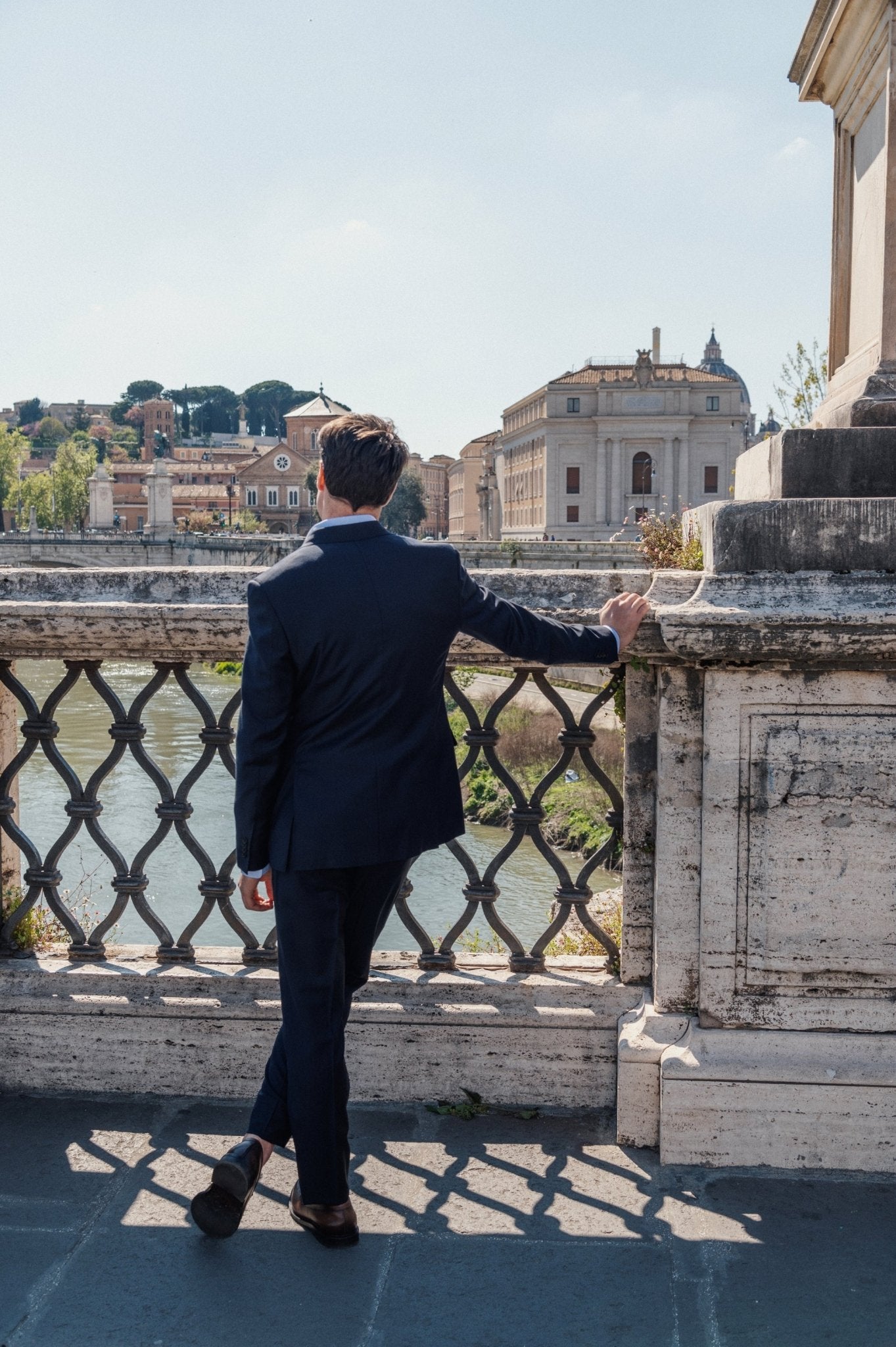 HENRY SARTORIAL HERITAGE Zegna Trofeo™ Plain Suit DARK NAVY REG - Henry BucksSuits23AW230012 - DKNV - R - 48