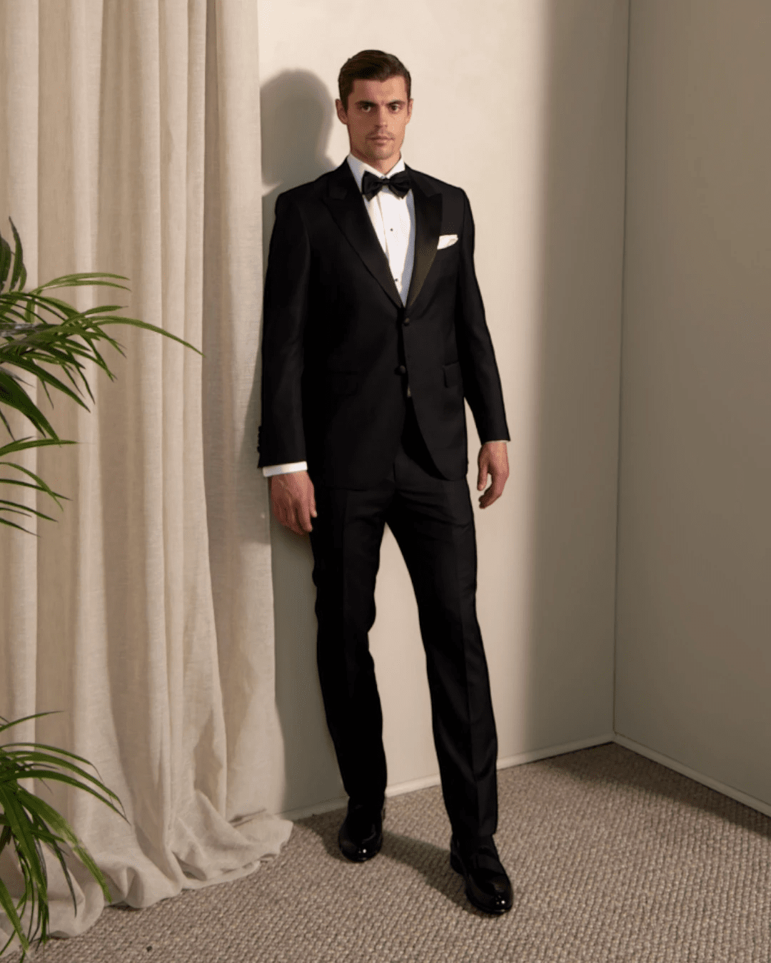 HENRY SARTORIAL Peak Dinner Wool Suit BLACK LG - Henry Bucks