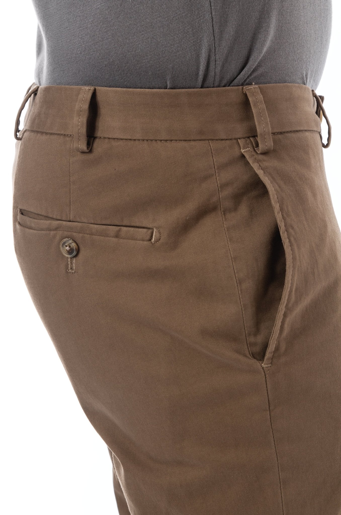 HENRY SARTORIAL X HILTL Chino with Slant Pocket SAND - Henry BucksChinos38AW230098 - SAND - 48