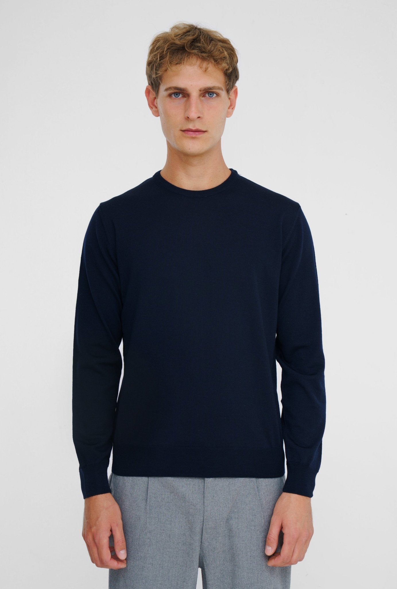 MCKINNON & CO X FERRANTE Merino Crewneck NAVY - Henry Bucks