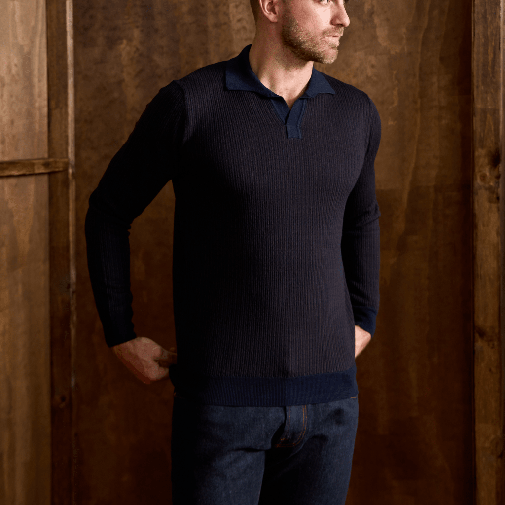 MCKINNON & CO X FERRANTE Merino V Neck NAVY - Henry Bucks