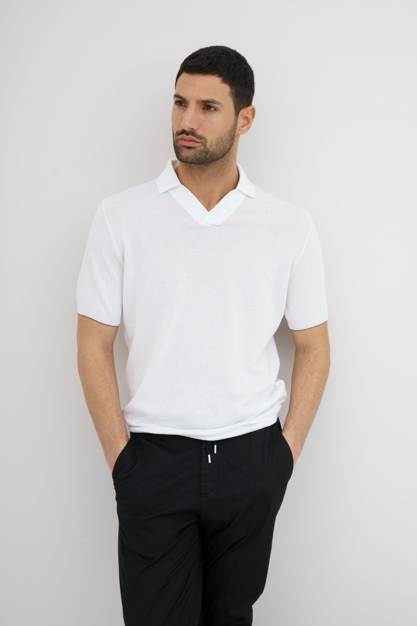 MCKINNON x FERRANTE Short Sleeve Buttonless Polo in WHITE - Henry BucksPolo38SS230093 - WHTE - 48