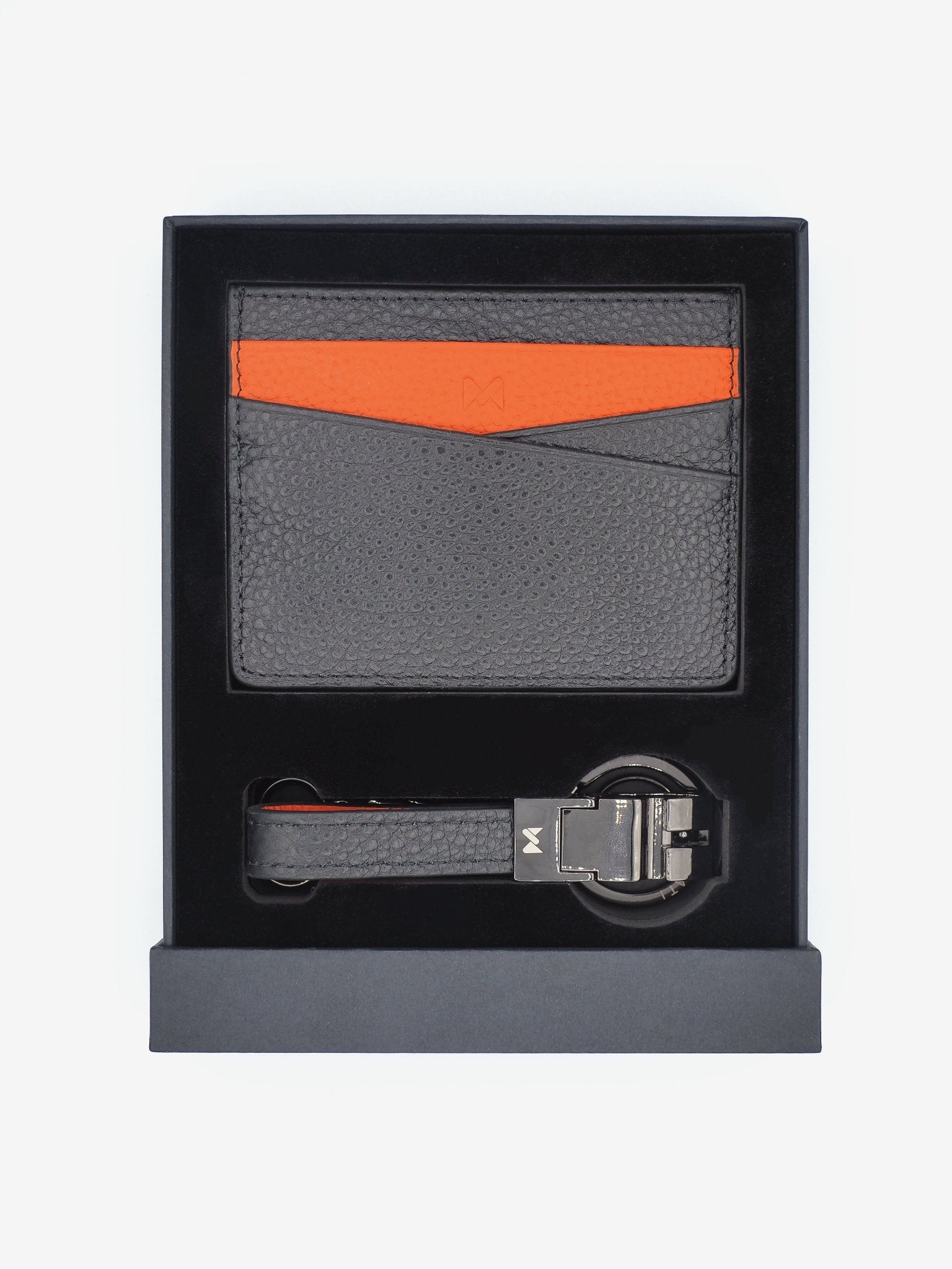 MENATI Compact Essentials BLACK - Henry Bucks