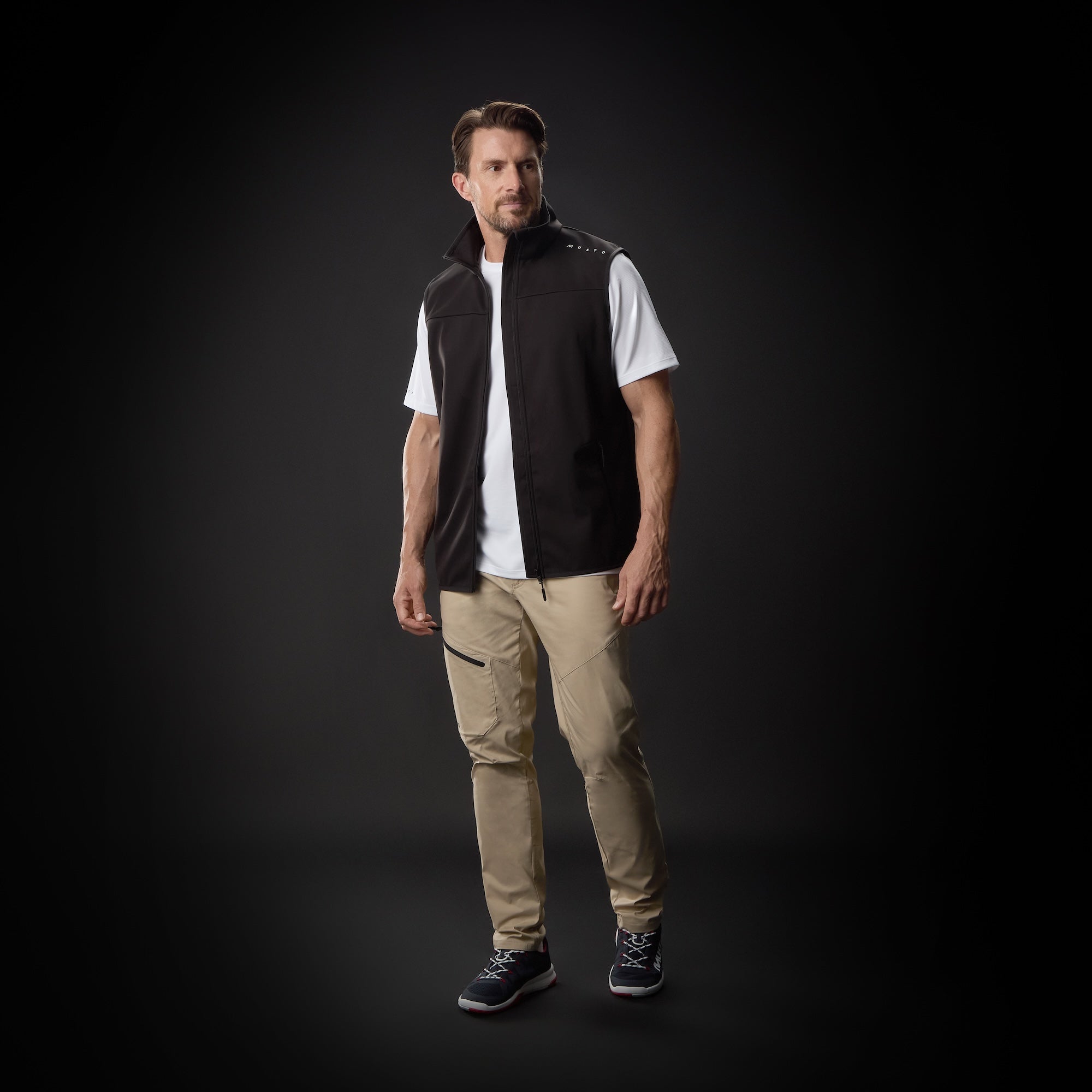MUSTO Evo Crew Softshell Vest BLACK (Online only*) - Henry Bucks